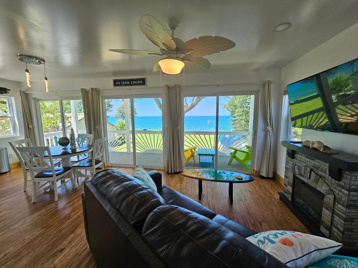 Tree-Top Lake-Front Cottage Madison Extérieur photo